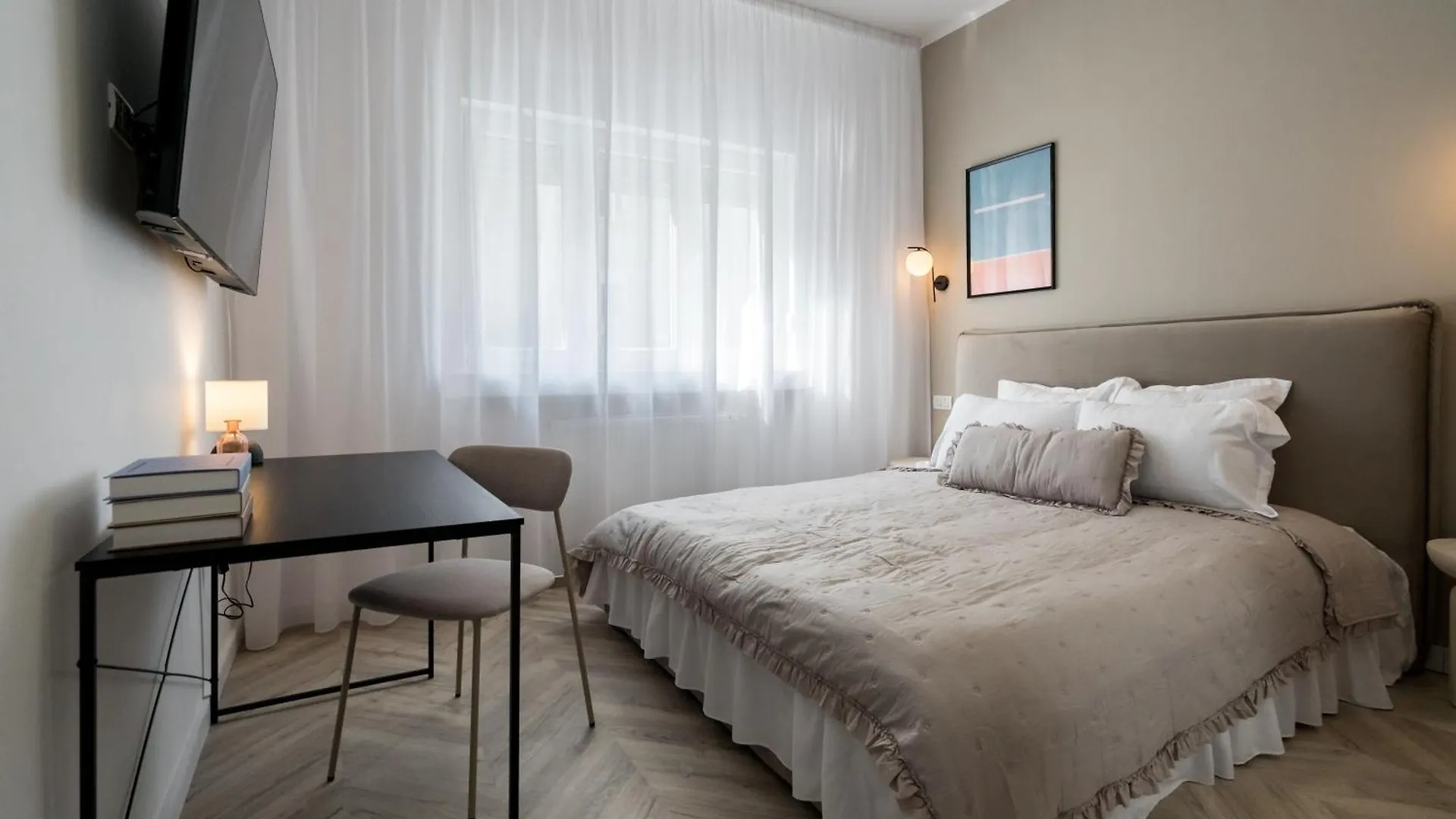 Cismigui Park 2 Bedrooms Apartment 16 Bucarest
